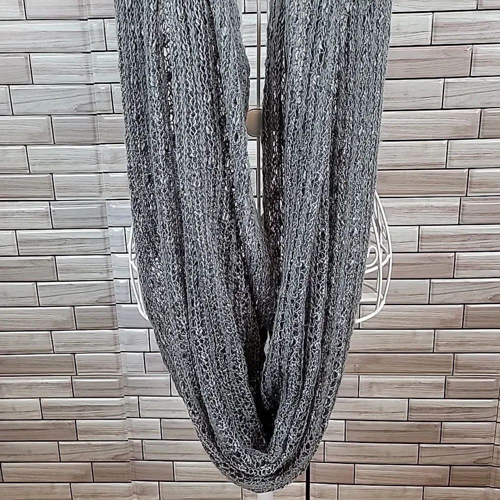 Unbranded Infinity scarf One Size - Picture 3 of 5